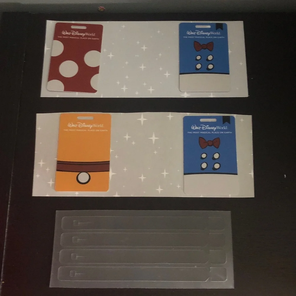 🛍️ Disney Travel Luggage Tags Set - Picture 1 of 6